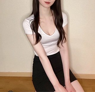 月瀬佑香（名古屋ルーム）